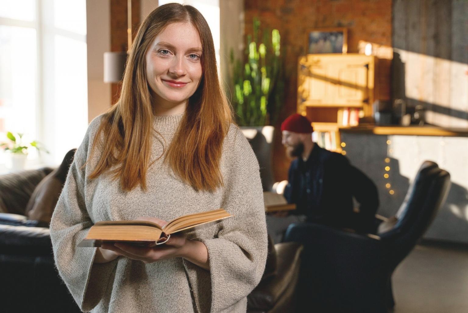 Moderne Arbeitsplatz-Ausstattung für Finanzschulung